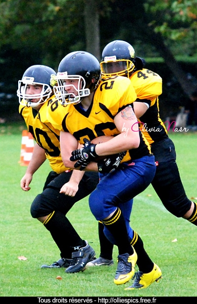 003.jpg - Black Knights de Narbonne vs. Régulateurs de Sète (Match amical oct. 2008)